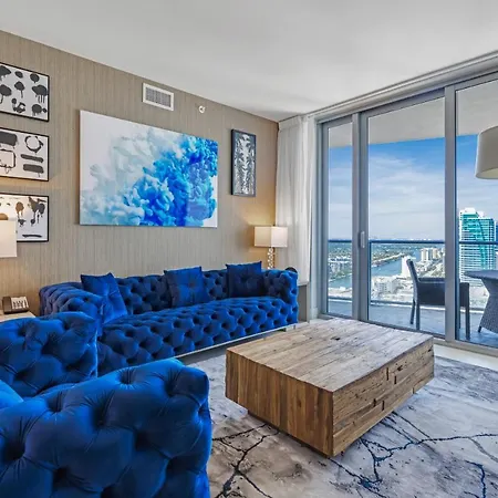 The Ultimate Resort: Beachfront 2BR with Ocean View & Rooftop Amenities